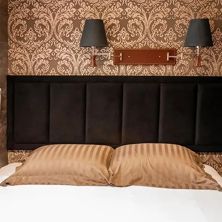 Otel Enika 3*
