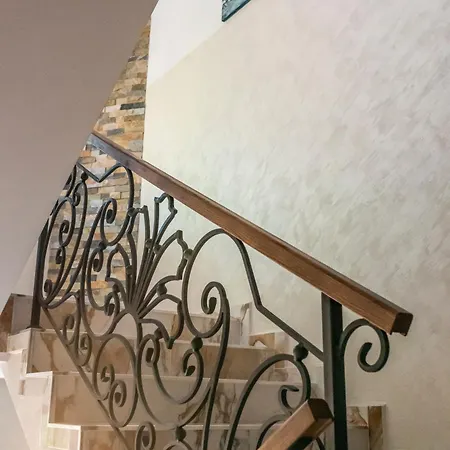 Enika Otel